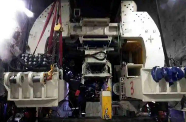 手拉葫蘆為潞盾一號盾構機順利始發保駕護航